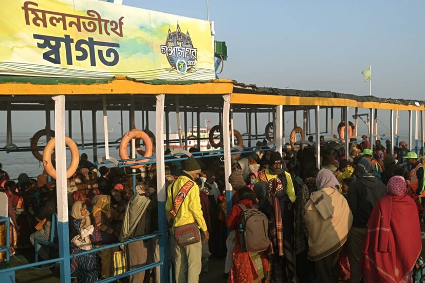ইতিমধ্যে সাগরে কয়েক হাজার পূণ‍্যার্থী চলে এসেছেন। এই সংখ্যা আগামী কয়েকদিনে আরও বাড়তে পারে।  Nawab Mallick