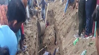 Pipe line damaged in Berhampore, death of workers 