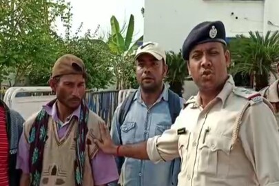 পুলিশের সঙ্গে নেপালের যুবক
