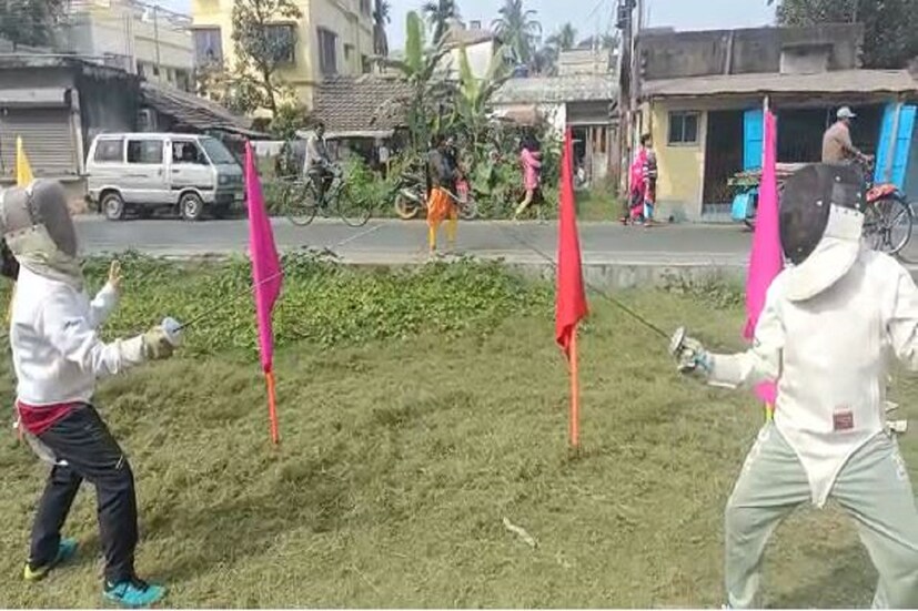 উত্তর ২৪ পরগণার অ্যাডভান্স স্পোর্টস অ্যান্ড  ট্রেনিং অ্যাকাডেমির থেকে সুযোগ পাওয়া চার ছাত্র-ছাত্রীই এত বড় মঞ্চে সুযোগ পেয়ে উচ্ছ্বসিত৷ নিজের সেরাটা দিয়ে আশার মন্ত্র নিয়েই কোচি পৌঁছেছে অরিঞ্জিতা দে, প্রাপ্তি দাস, সুস্মিতা দত্ত এবং একাদশ দাস৷
