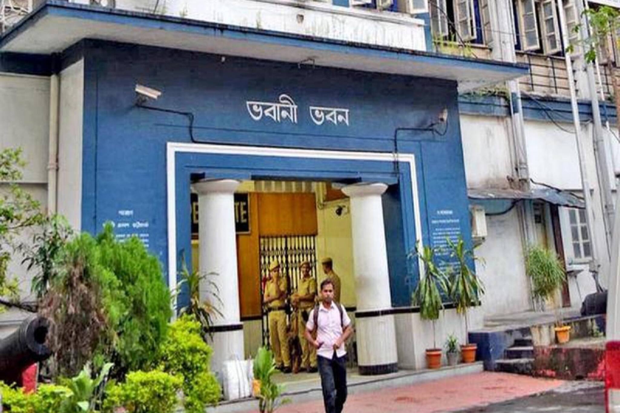 Cyber Crime| Fake Account|| প্রতারকদের 'খপ্পরে' খোদ গোয়েন্দা বিভাগের ইন্সপেক্টর