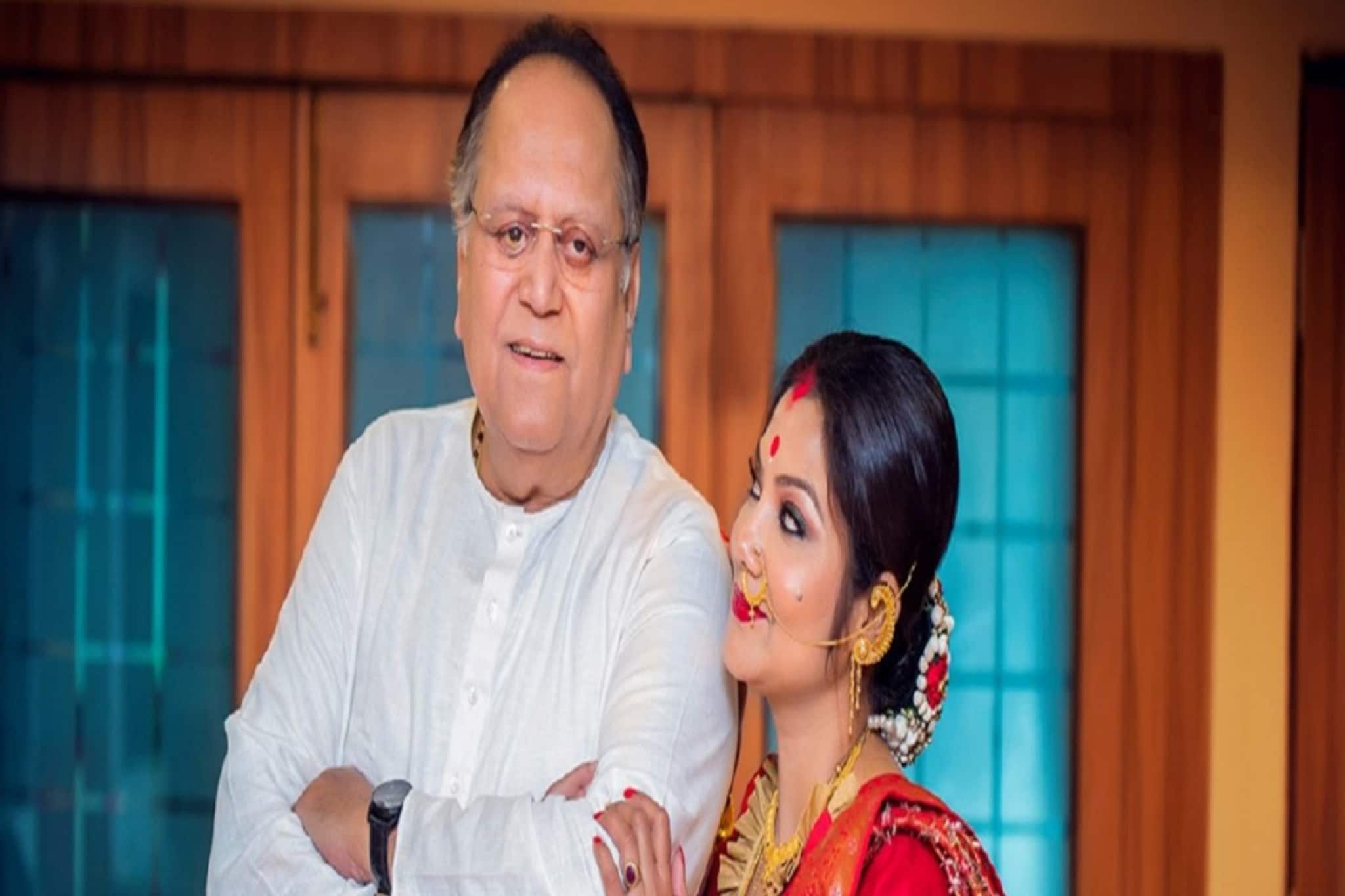 বয়স শুধুই সংখ্যা মাত্র, প্রেম মানেনা কোনও বাঁধা, দোলন-দীপঙ্করের বিয়ের বয়স ৩