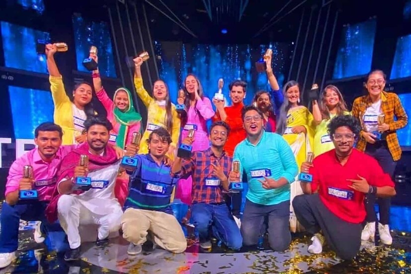 ‘ইন্ডিয়ান আইডল’-এর এই সিজনে বঙ্গকন্যাদের মধ্যে ছিলেন (এই মুহূর্তে অনেকেই বাদ পড়ে গিয়েছেন যদিও) সেঁযূতি দাস, সঞ্চারী সেনগুপ্ত, সোনাক্ষী কর, দেবস্মিতা, বিদীপ্তা চক্রবর্তী, অনুষ্কা পাত্র।