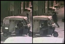 বাইকে বসতে অস্বীকার করায় মহিলাকে হেলমেট দিয়ে আঘাত