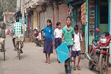 যুগ বদলালেও পুরনো ছন্দে গ্রাম বাংলার পৌষ পার্বণ, চলছে ঘুড়ি উৎসব