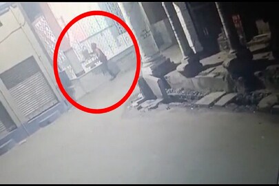 সিসিটিভিতে ধরা পড়ল মারাত্মক কাণ্ড!