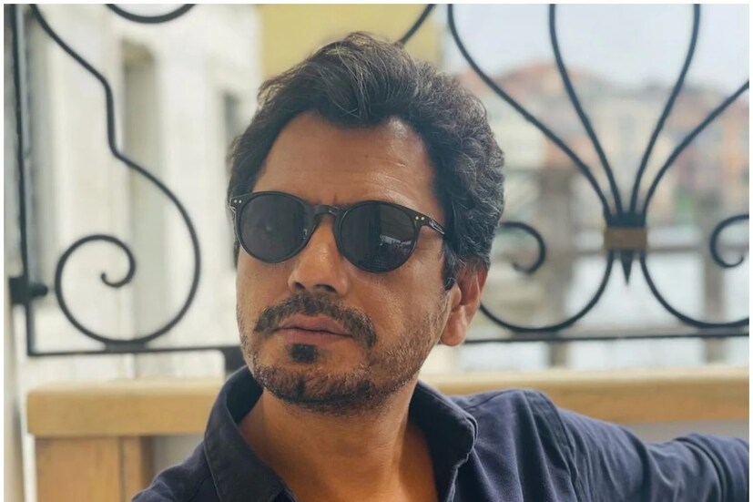 এই অভিযোগ গ্রহণ করেছে মুম্বই পুলিশ৷ ভারতীয় দণ্ডবিধির ধারা ৪৫২ ও ৩২৩-এ কেস রুজু করে ইতিমধ্যে নওয়াজের স্ত্রীয়ের বিরুদ্ধে তদন্তও শুরু করেছে পুলিশ৷ 