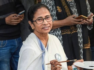 মুখ্যমন্ত্রী মমতা বন্দ্যোপাধ্যায়ের 'কবিতা বিতান' বইটি এবারের বইমেলায় প্রকাশিত হতে চলেছে ইংরেজিতে (ফাইল ছবি)