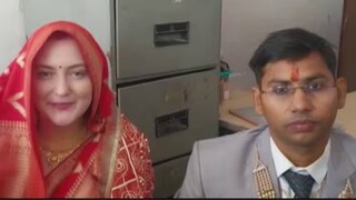 সনাতনী রীতি রেওয়াজ মেনে অনুষ্ঠিত হওয়া সেই বিয়ের অনুষ্ঠানে ক্রিস্টেন সেজেছিলেন সাবেক ভারতীয় বধূর সাজে