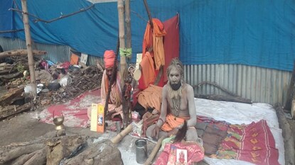 ভিন রাজ্য থেকে পুণ্যার্থী ও সাধু সন্তরা আসতে শুরু করেছেন (ফাইল ছবি) ভিন রাজ্য থেকে পুণ্যার্থী ও সাধু সন্তরা আসতে শুরু করেছেন (ফাইল ছবি)