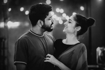 তুমুল বিতর্ক, স্মোকিং রুমে প্রেম নিবেদন! দুর্নিবার-মোহরের প্রেম এক্কেবারে রূপকথা