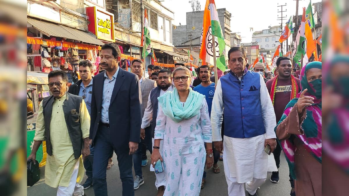 Tripura: বিধানসভা ভোটের আগে ত্রিপুরায় বাম শিবিরে ভাঙন, পেচারথলে সভা তৃণমূলের Tripura: বিধানসভা ভোটের আগে ত্রিপুরায় বাম শিবিরে ভাঙন, পেচারথলে সভা তৃণমূলের