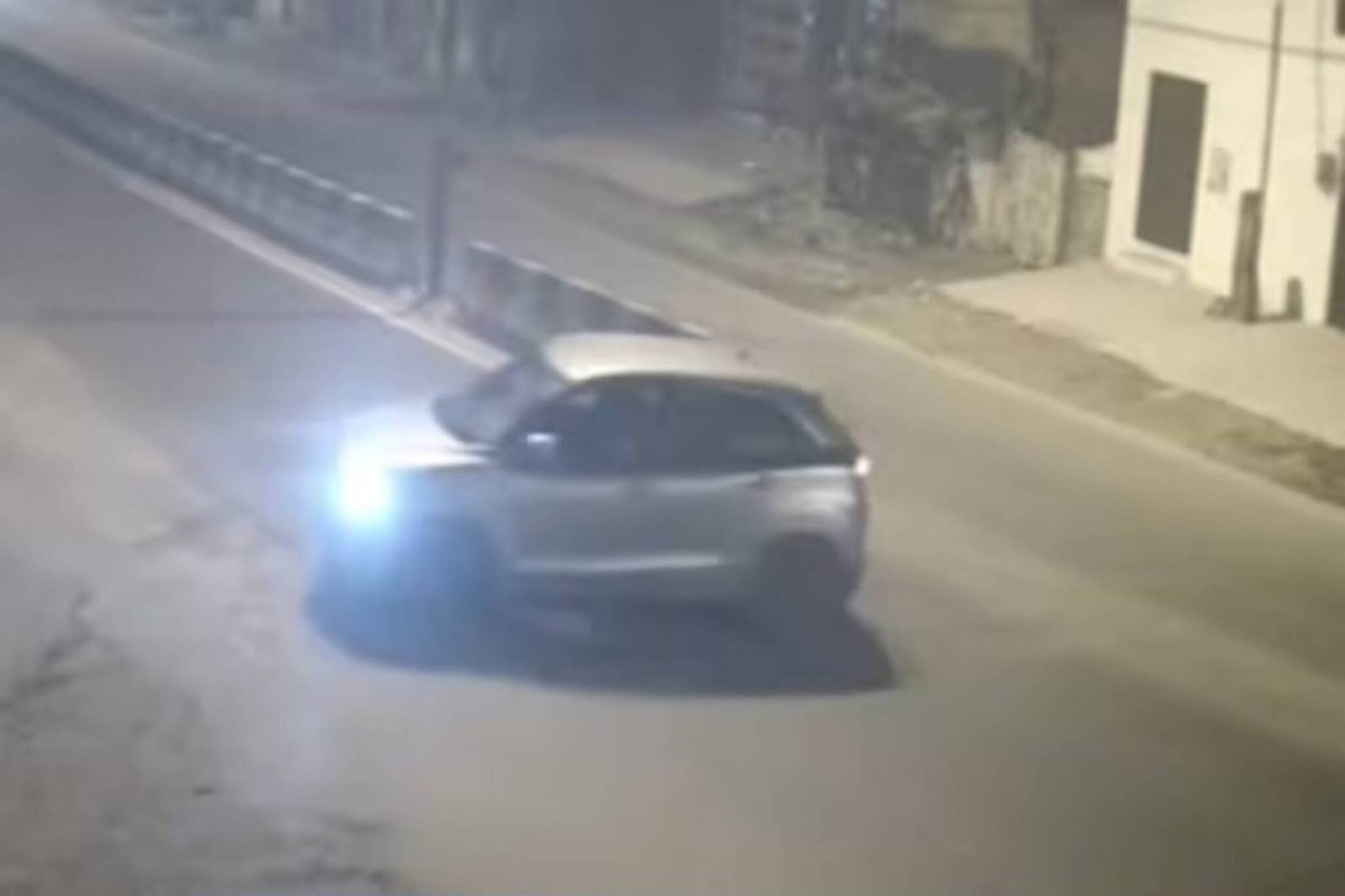 যুবতীর নগ্ন শরীর গাড়িতে ১০ কিমি হেঁচড়ে নিল পাঁচ যুবক! দিল্লিতে গ্রেফতার ৫