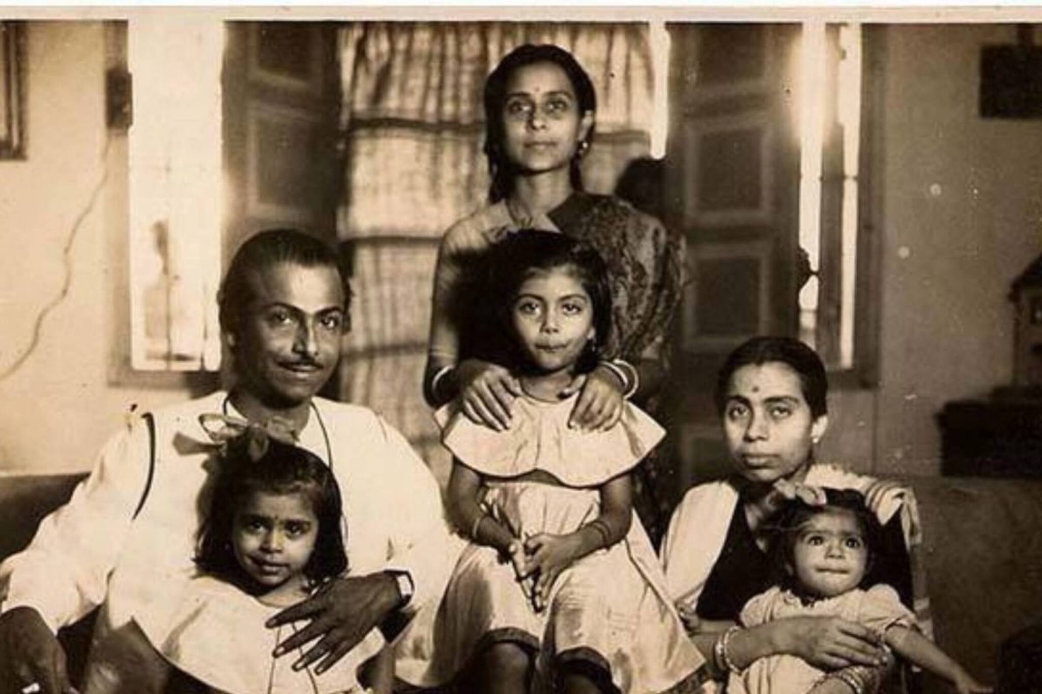 স্মৃতিতে ভ্রান্তিবিলাস! সলিলের পকেটে ‘হাসি’-র চিঠি, কেঁদে ফেললেন স্ত্রী জ্যোতি