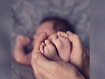বাড়ানো হয়েছে সরকারি কর্মীদের মাতৃত্বকালীন ছুটিও