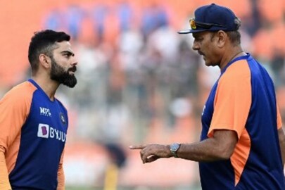 অস্ট্রেলিয়া সিরিজের আগে
বিরাটকে নতুন পরামর্শ শাস্ত্রীর অস্ট্রেলিয়া সিরিজের আগে
বিরাটকে নতুন পরামর্শ শাস্ত্রীর