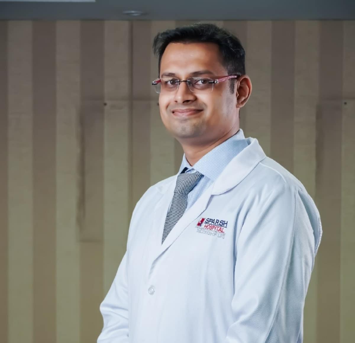 রোবোটিক সার্জারির কনসালট্যান্ট অর্থোপেডিক্স ডা. সমর্থ আর্য