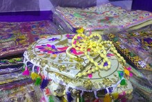 মোদীর রাজ্যের ব্যাগে মাত দিদির বঙ্গ!