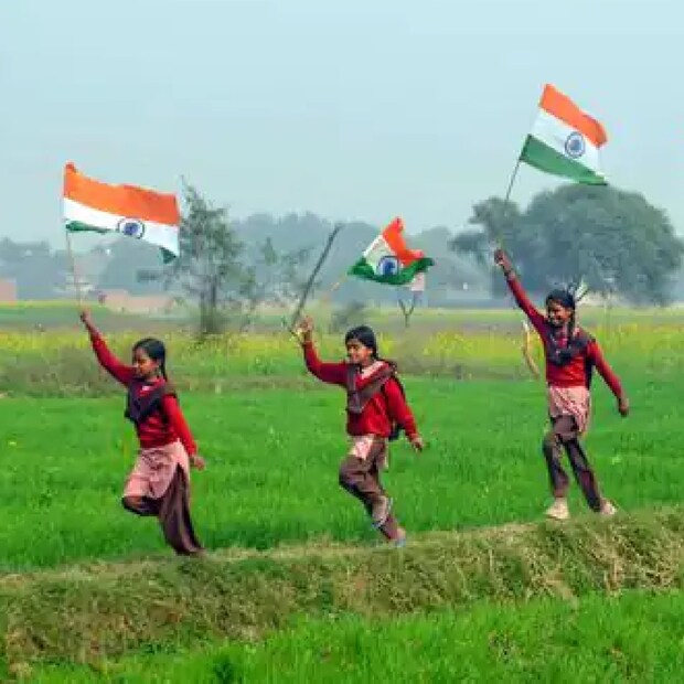 ভারতে তৈরি  ‘১০৫ এমএম ইন্ডিয়ান ফিল্ড গান’ এবার ব্যবহার করা হবে ২১টি তোপধ্বনির জন্য। থাকবে না কোনও বিদেশি অস্ত্র।