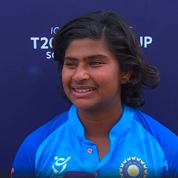 ভারতীয় মহিলা দল এখন দেশে মহিলা ক্রিকেটের ছবিটাই বদলে দিল। এবার কি তবে তিতাসদের দেখে মেয়েদের হাতে ব্যাট-বল তুলে দেবেন বাবা-মায়েরা!
