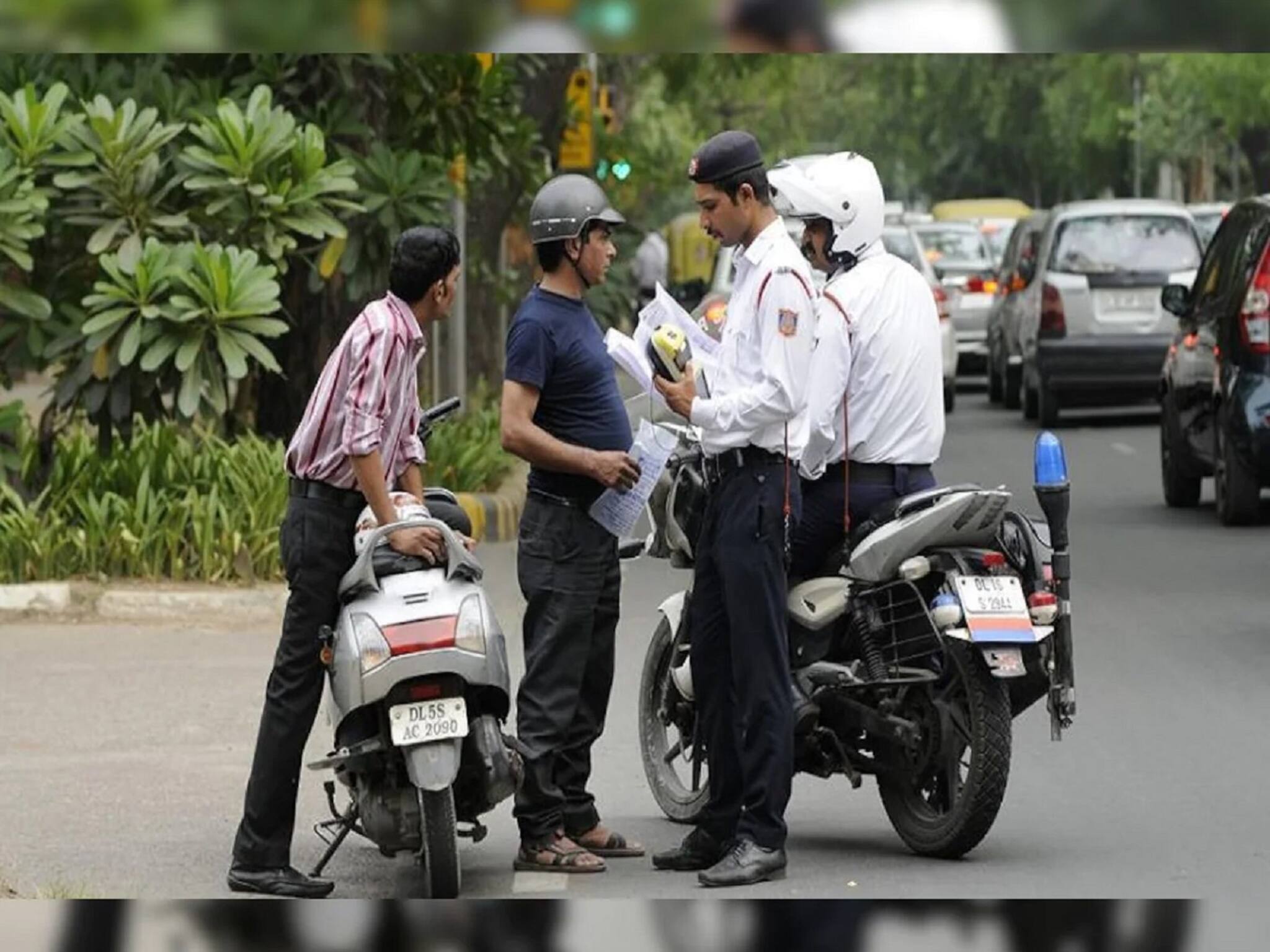 Traffic Challan: এই ৩টি ট্রাফিক আইন অবশ্যই মানতে হবে, না হলেই দিতে হবে ২৫ হাজার টাকা জরিমানা
