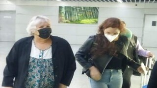 কলকাতায় চে কন্য়া আলেইদা এবং নাতনি। 