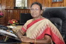 নয় মিনিট বিদ্যুৎহীন হল,, অন্ধকারেই সমাবর্তন ভাষণ রাষ্ট্রপতি
