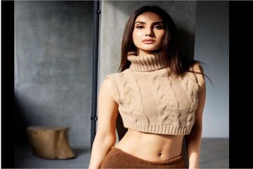 বেজায় শীত, কীভাবে পার্টিতে 'টক অ দ্য টাউন' হয়ে উঠবেন? টিপস দিলেন বাণী