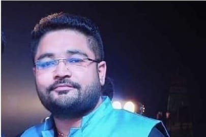 কুন্তলের কীর্তিতে অবাক সকলে কুন্তলের কীর্তিতে অবাক সকলে