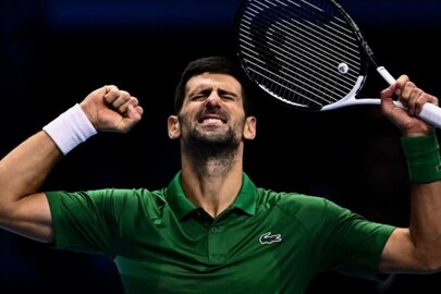 australian open final novak djokovic beat tsitsipas 