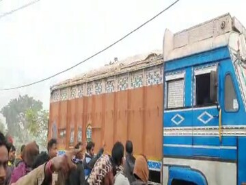 ভয়ে আতঙ্কে যা করলেন গ্রামবাসী! 