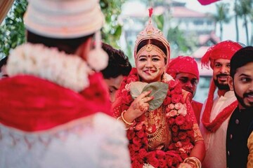 সম্পর্ক হবে মজবুত! টিঁকবে যুগের পর যুগ! এই বয়সে বিয়ে করলে কমবে ডিভোর্সের আশঙ্কা