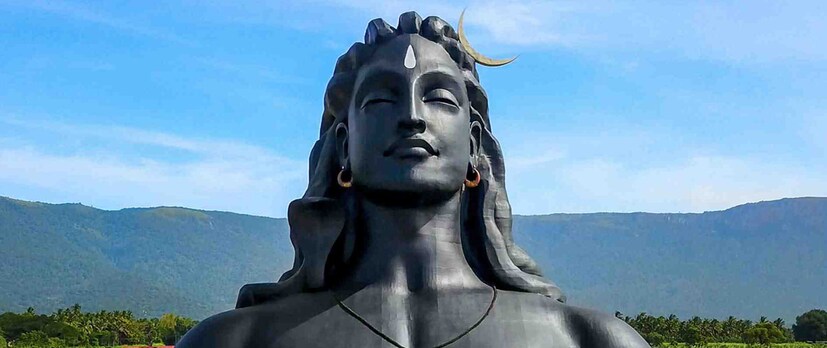 মহাশিবরাত্রির তিথি ও শুভক্ষণ চলতি বছর ১৮ ফেব্রুয়ারি, শনিবার মহাশিবরাত্রি পালিত হবে।  চতুর্দশী তিথি সূচনা - ১৮ ফেব্রুয়ারি, রাত ৮টা ০২ মিনিটে  চতুর্দশী তিথি সমাপ্ত - ১৯ ফেব্রুয়ারি, বিকেল ৪টা ১৮ মিনিটে