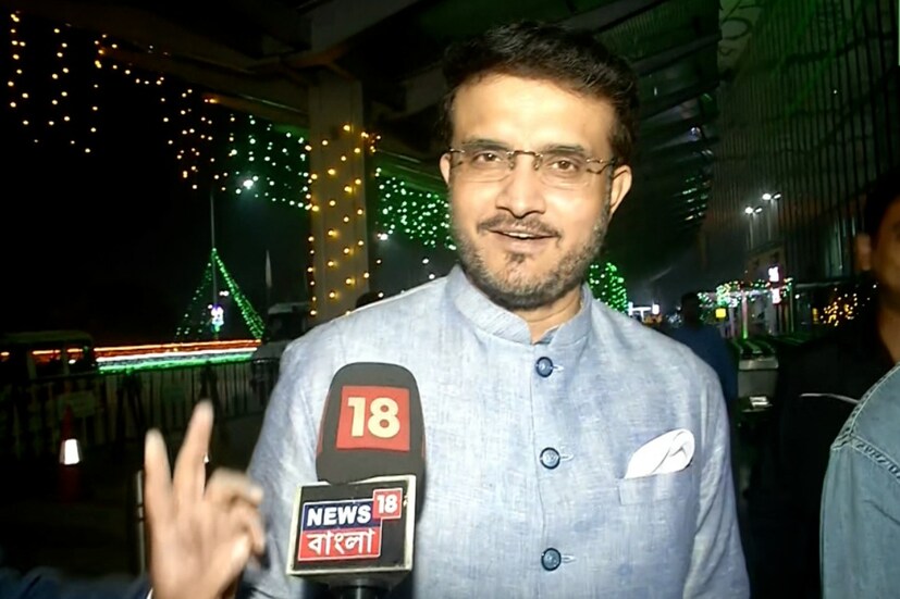 এছাড়া কেকেআরের দল না পাওয়া ও প্রতিযোগিতার ভবিষ্যৎ নিয়ে সৌরভ বলেন, কলকাতা বিড করেছিল। দল পায়নি সেটা হতেই পারে। তবে প্রতিযোগিতা ৫ দলে আটকে থাকবে না আরও বাড়বে তখন কলকাতা থেকে দল থাকবে বলে বিশ্বাস করি। সবে তো শুরু। এই মহিলা আইপিএলে ভবিষ্যতে পুরুষদের আইপিএলের মতই বড় হবে।