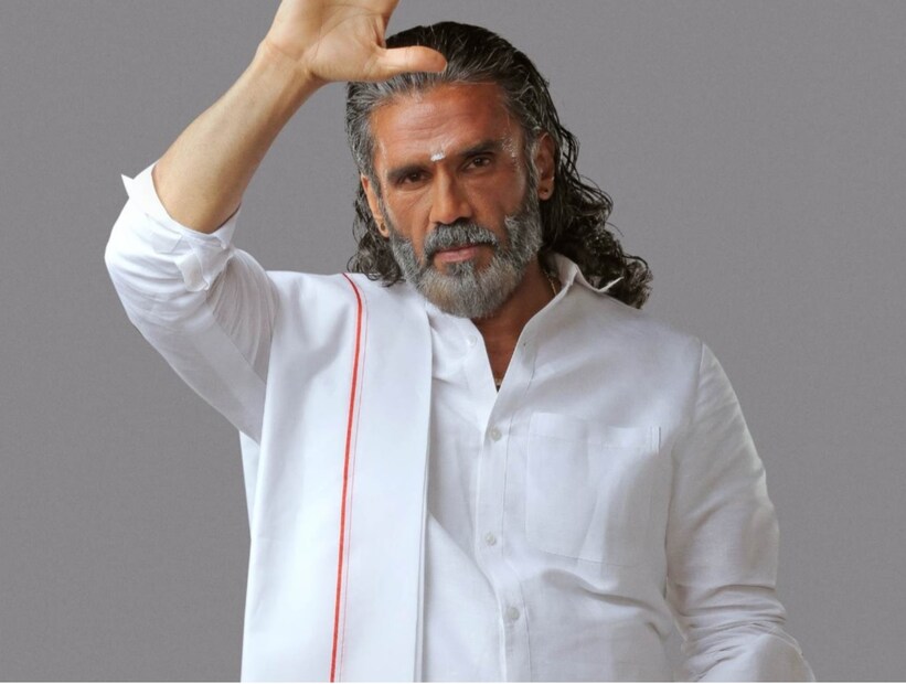আবার সংবাদমাধ্যমের রিপোর্ট বলছে, খোদ সুনীল শেঠিই মেয়ের বিয়েতে একটি অ্যাপার্টমেন্ট উপহার হিসেবে দিয়েছেন। যার মূল্য প্রায় ৫০ কোটি টাকা। এই খবর চাউর হতেই শুরু হয়ে গিয়েছে জোর চর্চা। যদিও এই সমস্ত দাবি উড়িয়ে দিয়েছে শেঠি পরিবার। তাদের তরফে একটি বিবৃতি জারি করে জানানো হয়েছে যে, এই ধরনের কোনও উপহার এই বিয়েতে দেওয়া হয়নি। 