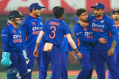  Ind vs NZ :  ruturaj gaikwad wrist injury 