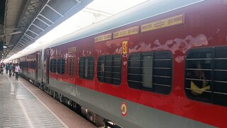 ট্রেন বাতিল 