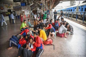 আজ ৪০০-র কাছাকাছি ট্রেন বাতিল গোটা দেশে! হাওড়া-শিয়ালদহ থেকে বাতিল একগুচ্ছ ট্রেন আজ ৪০০-র কাছাকাছি ট্রেন বাতিল গোটা দেশে! হাওড়া-শিয়ালদহ থেকে বাতিল একগুচ্ছ ট্রেন