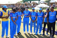অনুর্ধ্ব ১৯ বিশ্বকাপে শ্রীলঙ্কার বিরুদ্ধে দাপুটে জয় ভারতের, তারপরও অনিশ্চিৎ সেমি
