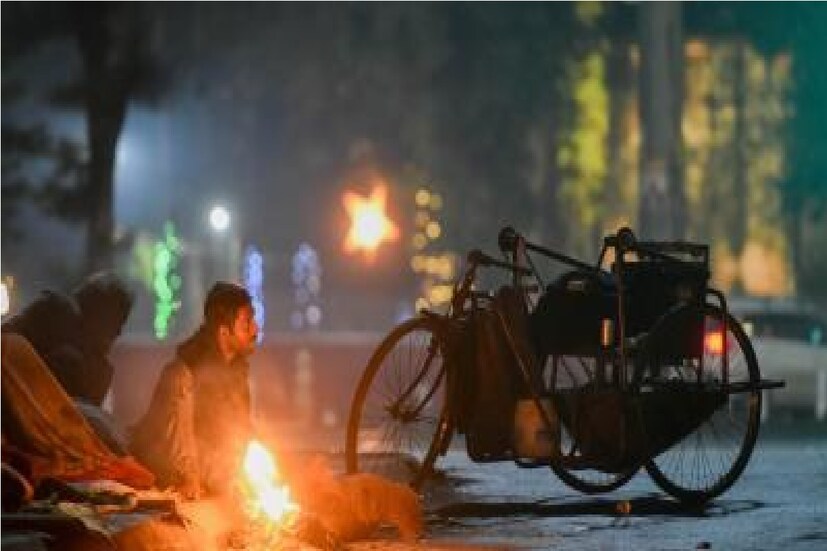 আজকের সকালে কলকাতার  সর্বনিম্ন তাপমাত্রা  ছিল ১৩.২ ডিগ্রি সেলসিয়াস৷ বৃহস্পতিবার থেকে ফের নামবে হুড়মুড়িয়ে তাপমাত্রা৷
