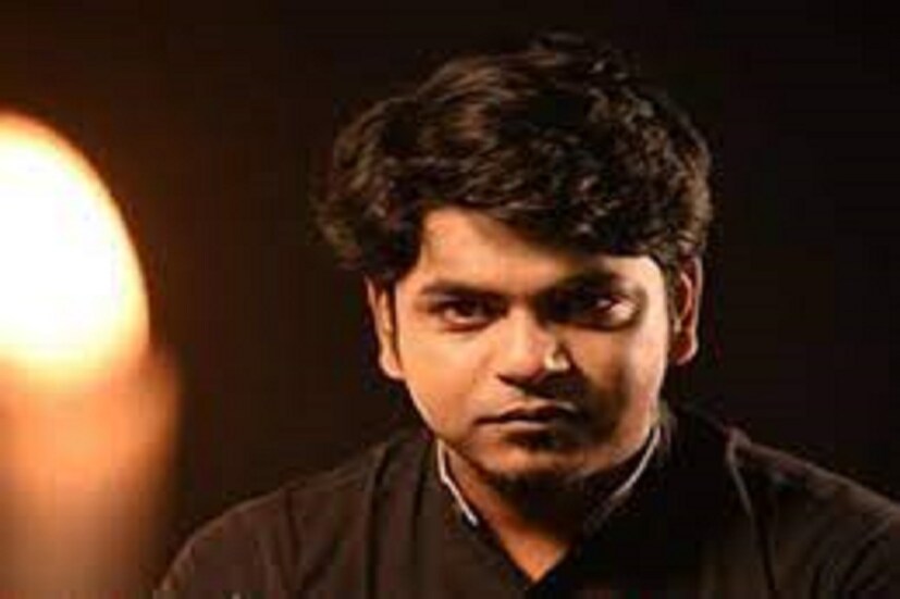 অন্যদিকে দুর্নিবার জানিয়েছেন ভালবাসা, প্রেম অসীম অনুভূতি ৷ কোনও সম্পর্কে ডুবে যাওয়ার নামই হল প্রেম ৷ ফাইল ছবি ৷
