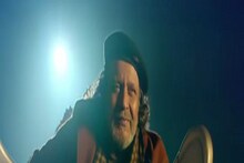 ১০ বছর পরে ঘরে ফিরলেন মিঠুন, ফের টেলিভিশন কাঁপাতে আসছেন মহাগুরু