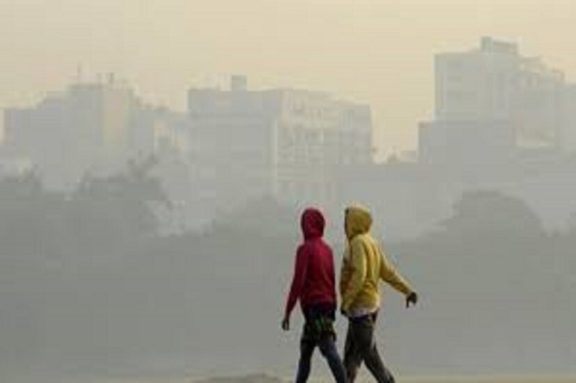 বুধবার এখনও পর্যন্ত কলকাতার সর্বনিম্ন তাপমাত্র ১৪ ডিগ্রি, স্বাভাবিকের থেকে ১ ডিগ্রি বেশি হলেও কাঁপছে কলকাতা ৷ বেলা বাড়লেও নেই রোদের তেজ, জেলাগুলিতেও খেলা শুরু করেছে শীত ৷ প্রতীকী ছবি ৷