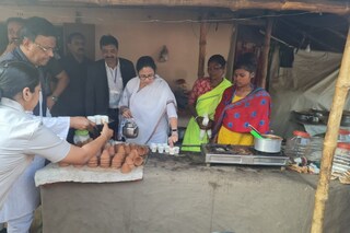 ১০০ দিনের কাজে পিছিয়ে রাজ্য। ফাইল ছবি। 
