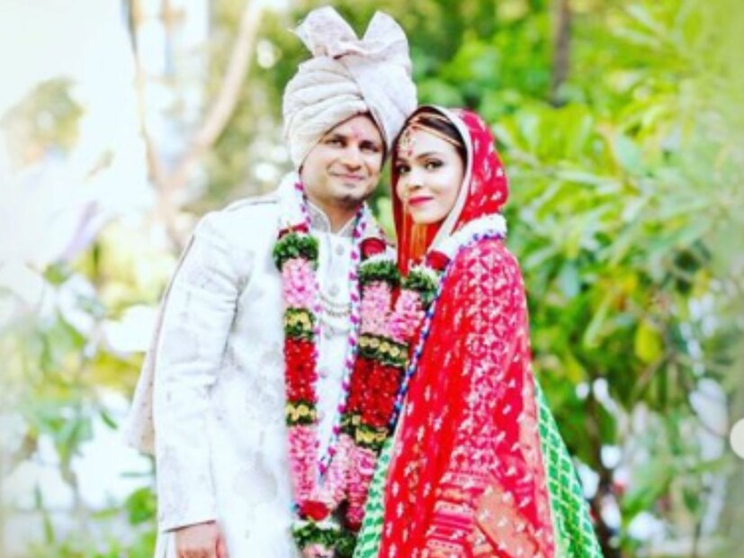 অলকা ও নীরজের মেয়ের নাম শেসা। তাঁরও বিয়ে হয়ে গিয়েছে। 