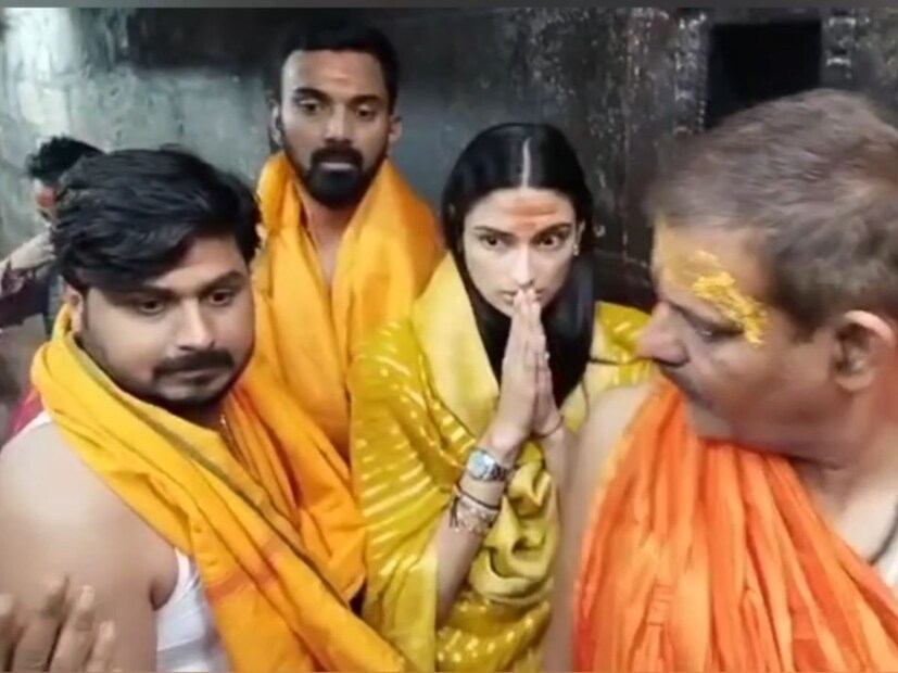 সময়টা ভাল যাচ্ছে না। ভারতীয় দলে তিনি ওভারওয়েট ব্যাটার বলে অনেকে দাবি করছেন। এমন পরিস্থিতিতে ঈশ্বরের স্মরণে কেএল রাহুল।