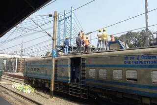 Purba Bardhaman: local trains are cancelled 