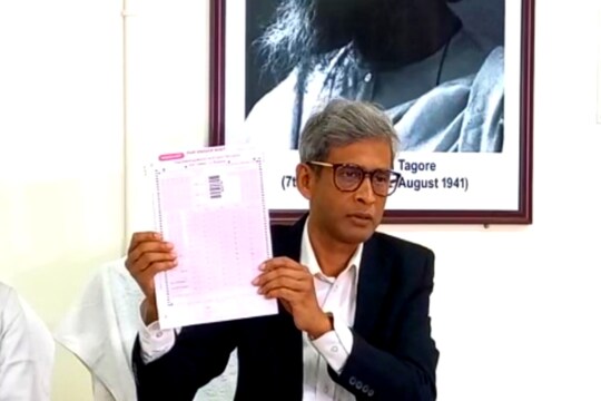 পর্ষদ সভাপতি গৌতম পাল