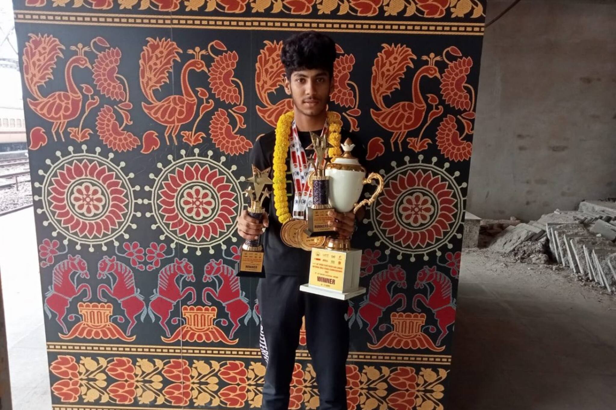 হাল ছাড়েনি, শেষমেশ জাতীয় টেবিল টেনিস প্রতিযোগিতায় বিজয়ী বাংলার ছেলে