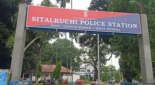 মোবাইলে খেলা দেখানোর ছলে নাবালিকা ধর্ষণ অভিযুক্তের ৫ বছরের সাজা ঘোষণা হলো 